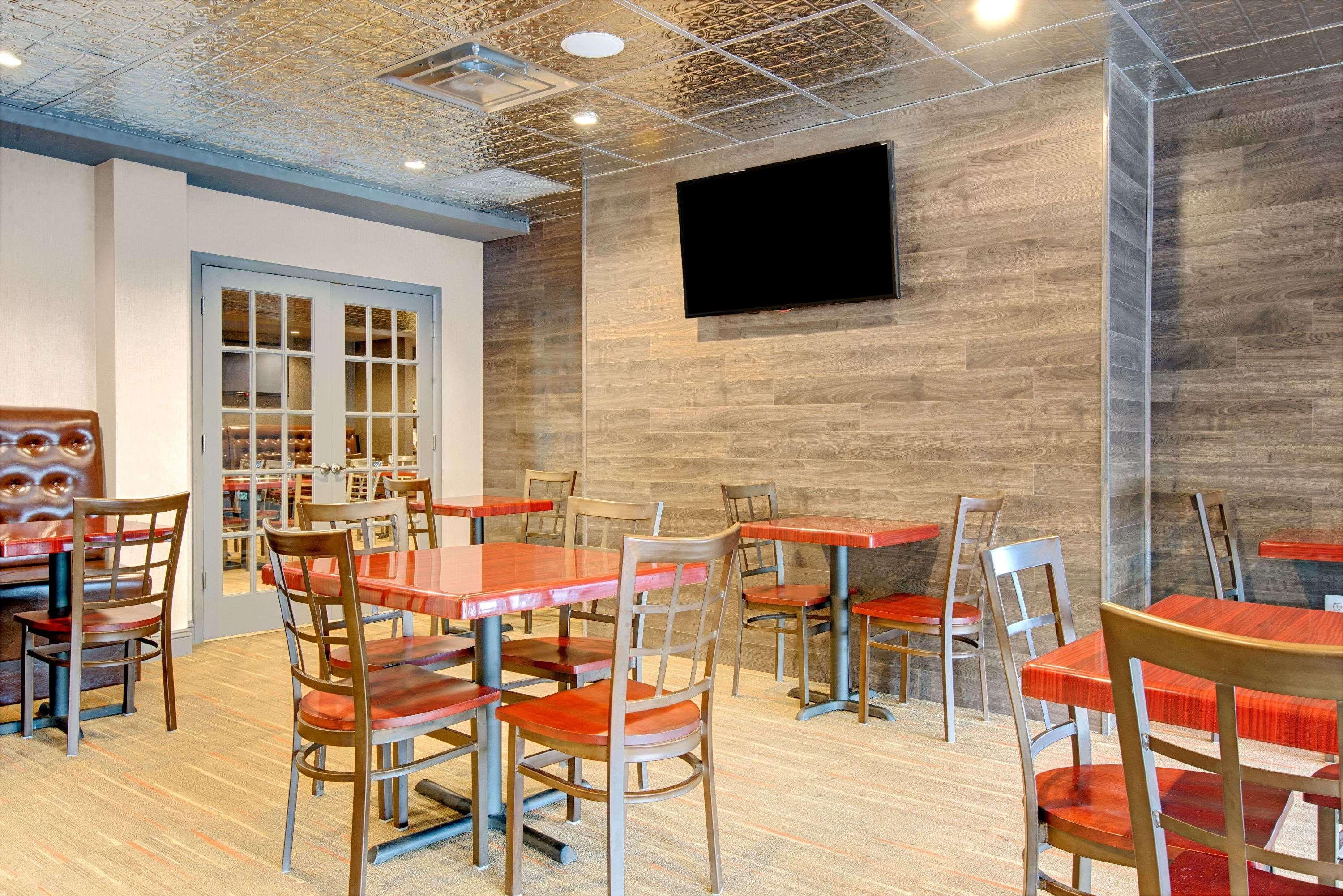 Days Inn By Wyndham Towson Dış mekan fotoğraf