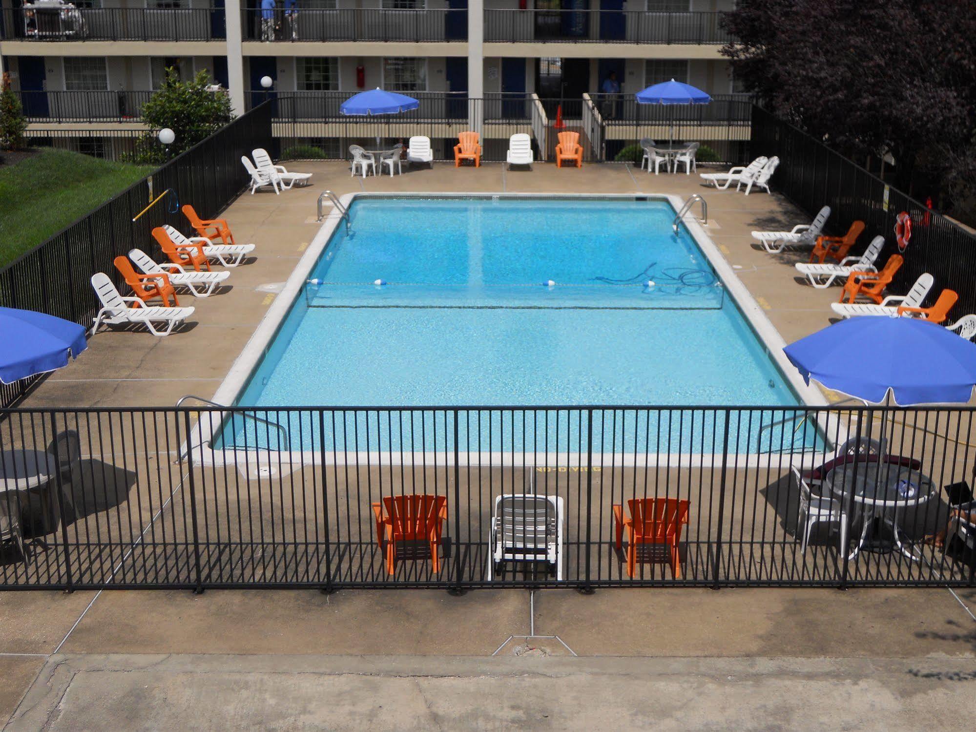 Days Inn By Wyndham Towson Dış mekan fotoğraf